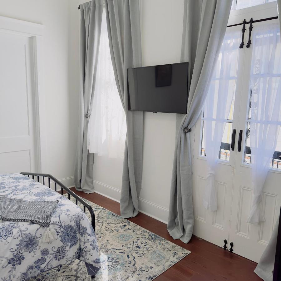 Endless Story Magazine Suite Walk French Quarter New Orleans Eksteriør billede